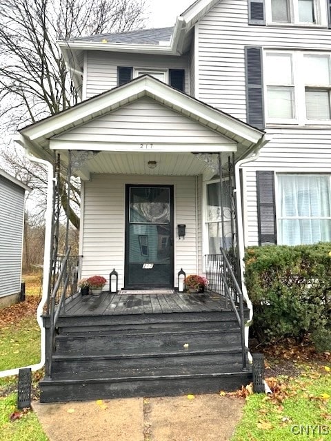 entrance to property with a porch