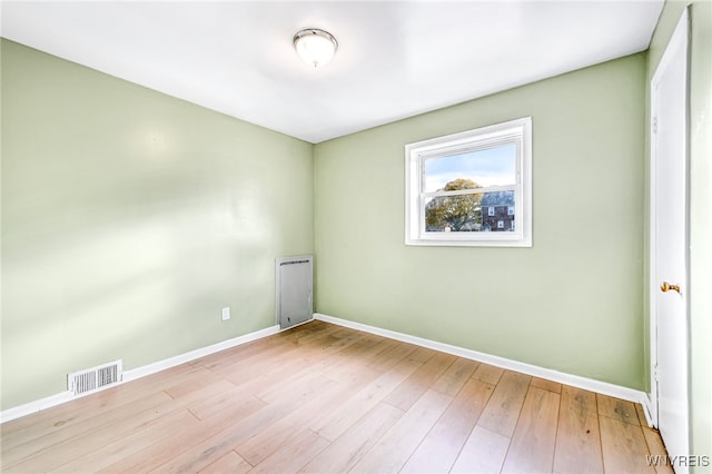 empty room featuring light hardwood / wood-style flooring