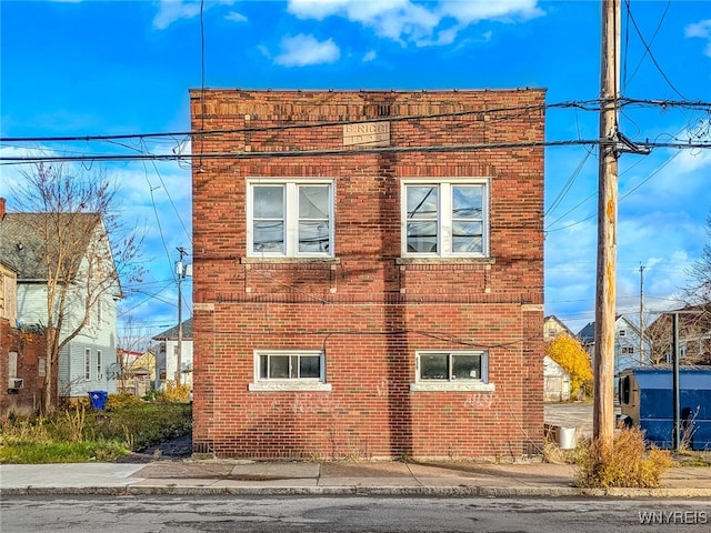 view of property exterior