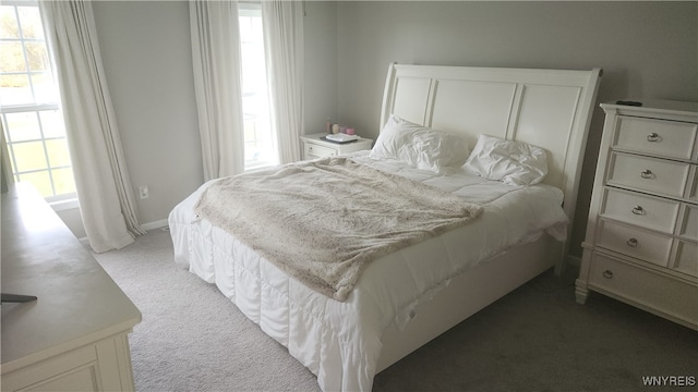 bedroom featuring carpet floors