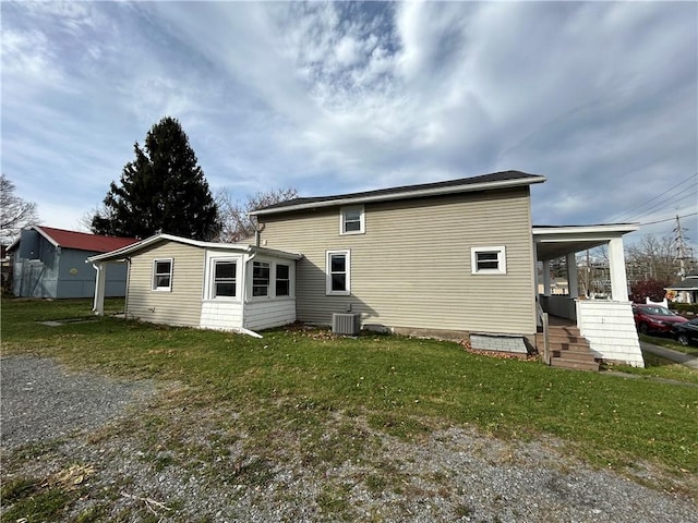 19 Jay St, Phelps, NY 14532 - back of house with a yard