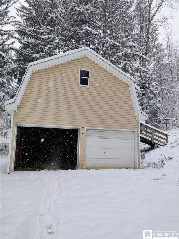 130/118 N Main St, New Albion, NY 14719 - view of snow covered garage