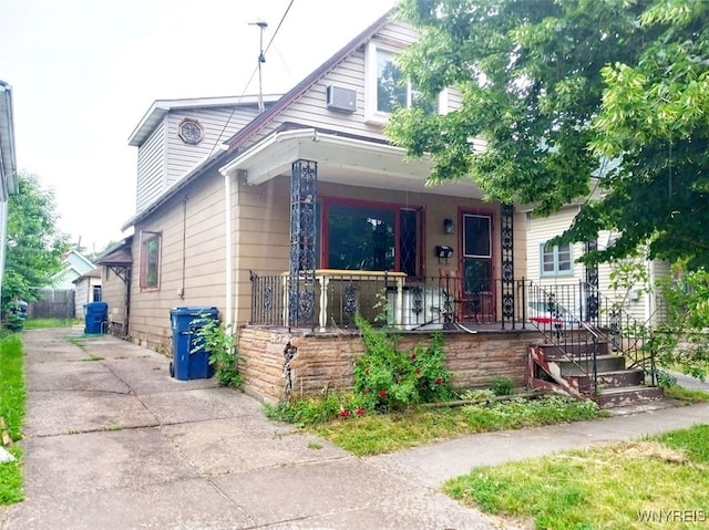 view of front of property with covered porch