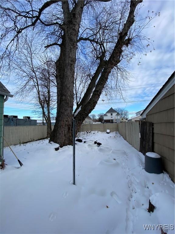 389 Shanley St, Cheektowaga, NY 14206 - view of snowy yard