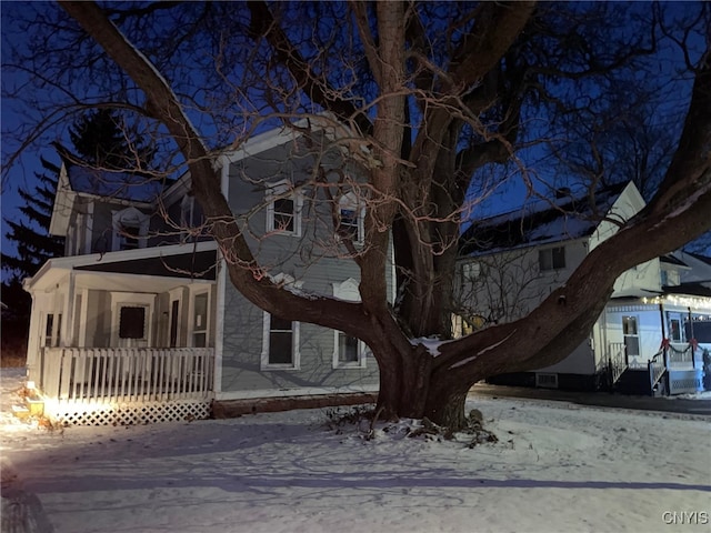 view of front of house featuring a porch