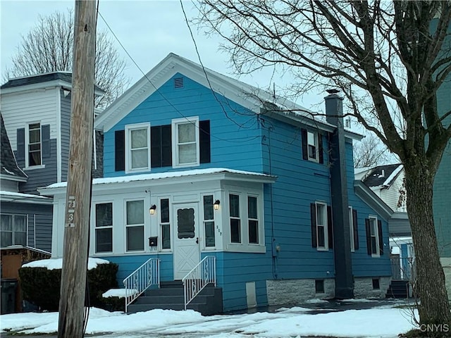 view of front of home