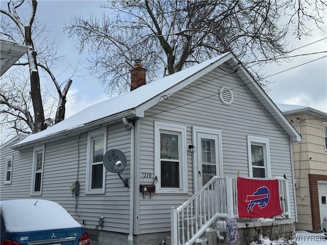 view of front of property