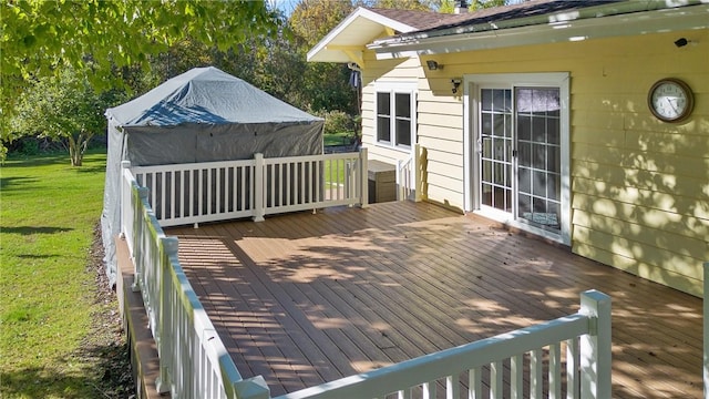 deck with a yard