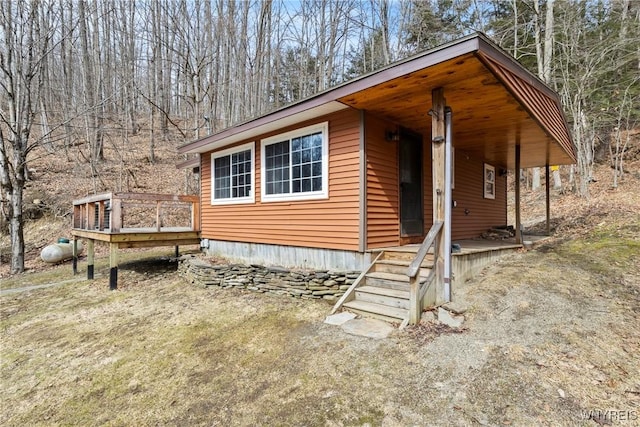 view of front of house with a carport