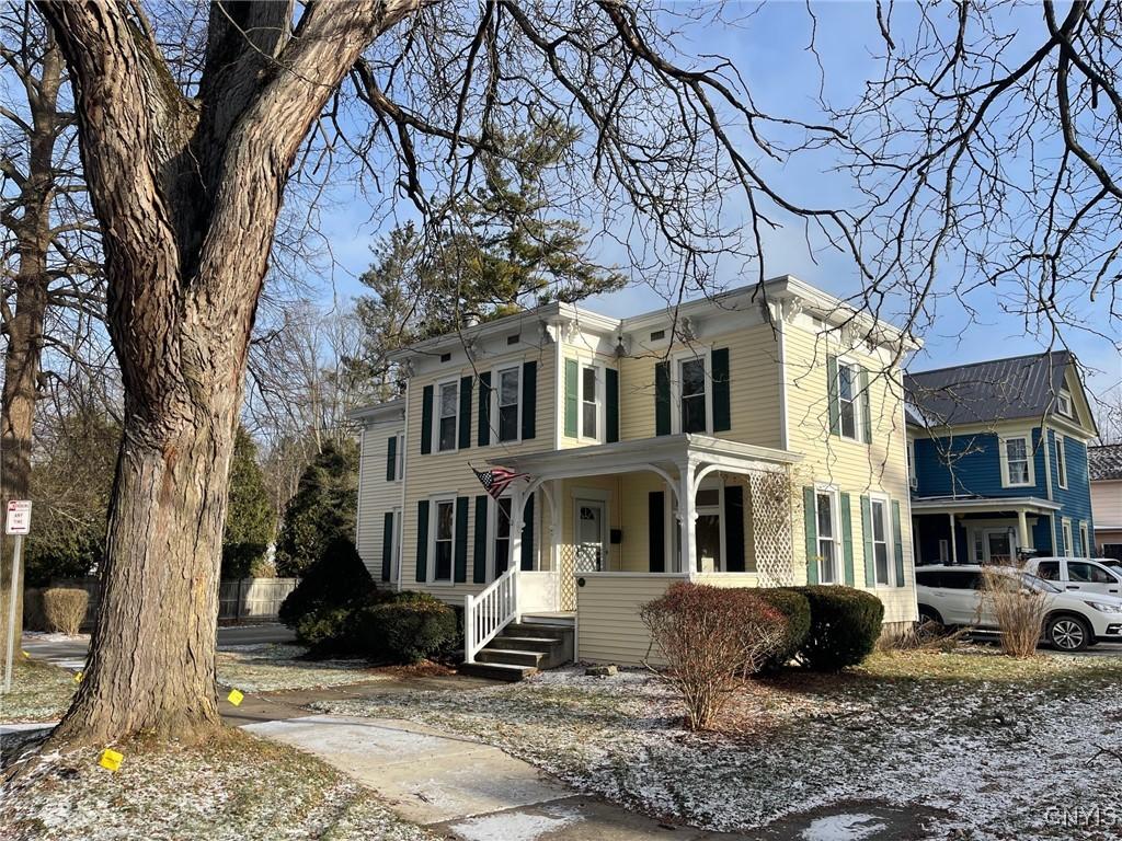 view of italianate house