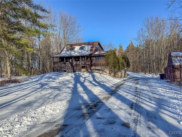 view of front of home with covered porch