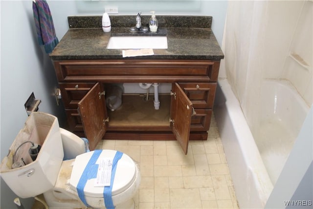 full bathroom featuring vanity, toilet, and shower / bathtub combination with curtain