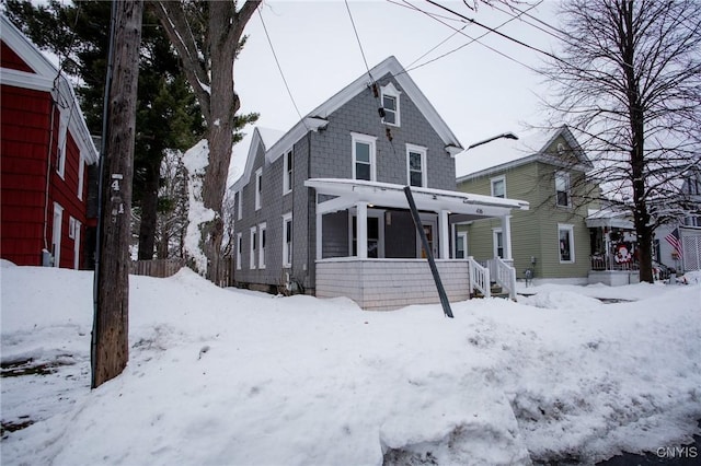 view of front of house with covered porch