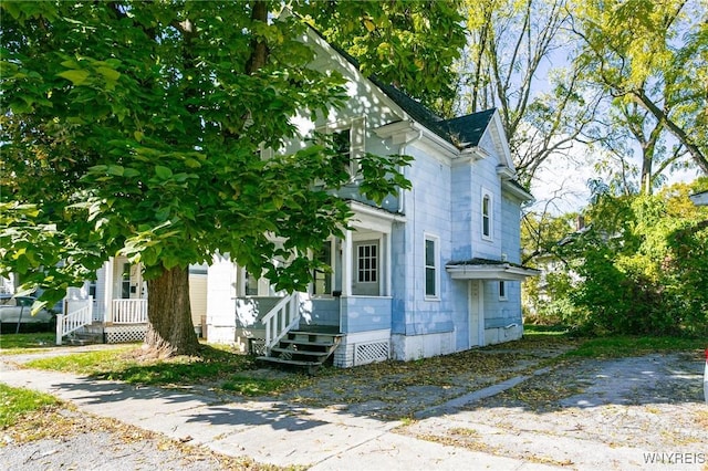 view of front of property