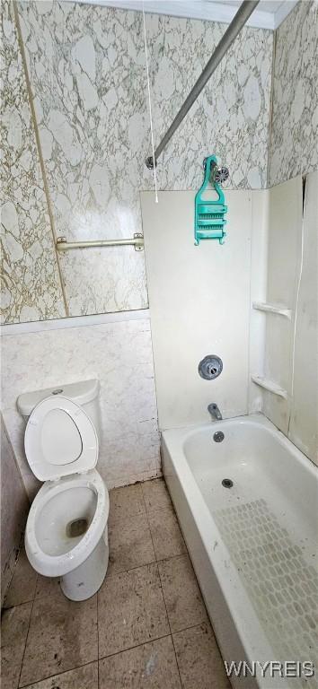508 Howard St, Buffalo, NY 14206 - bathroom featuring toilet