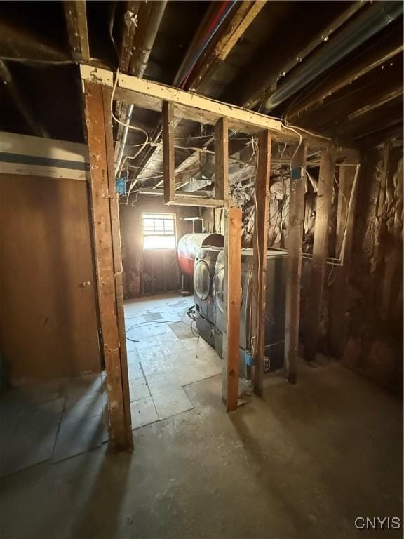 basement with washer and dryer