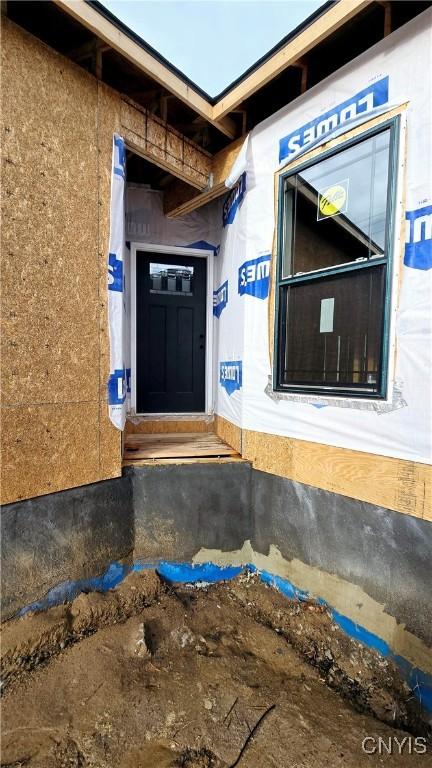 25 Elm St, Schroeppel, NY 13135 - property entrance