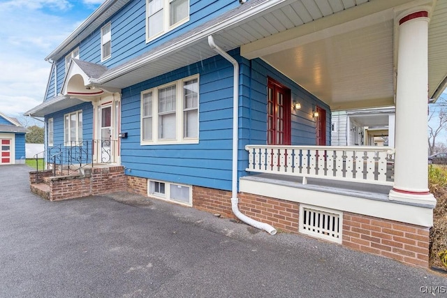 exterior space featuring a porch