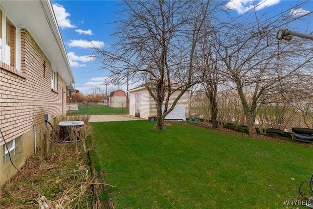 view of yard featuring central AC