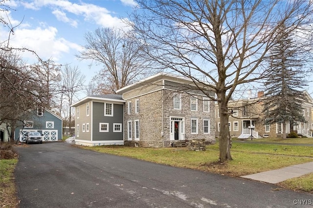 view of front of house with a front yard