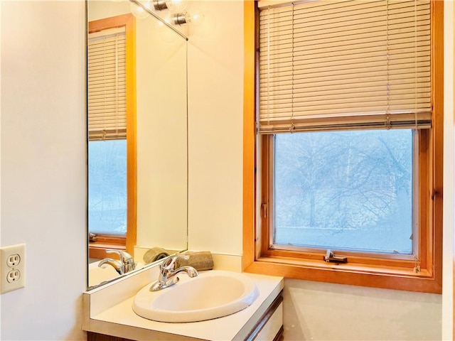 bathroom with vanity