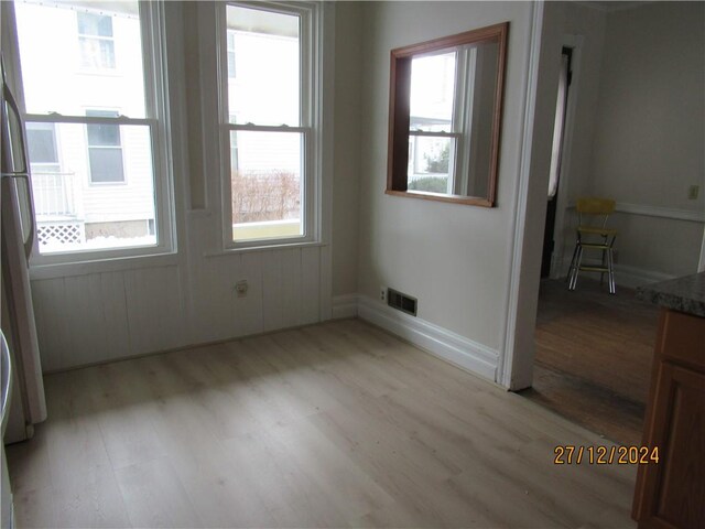 empty room featuring light hardwood / wood-style flooring