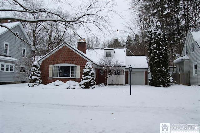 view of front of house featuring a garage