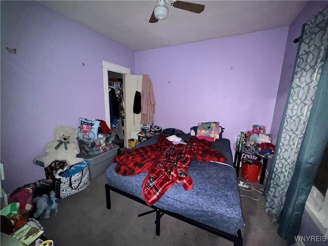 bedroom featuring ceiling fan