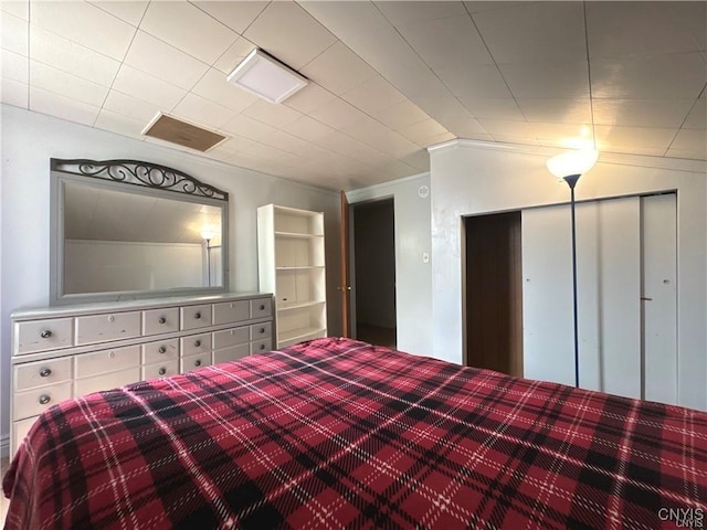 bedroom featuring vaulted ceiling