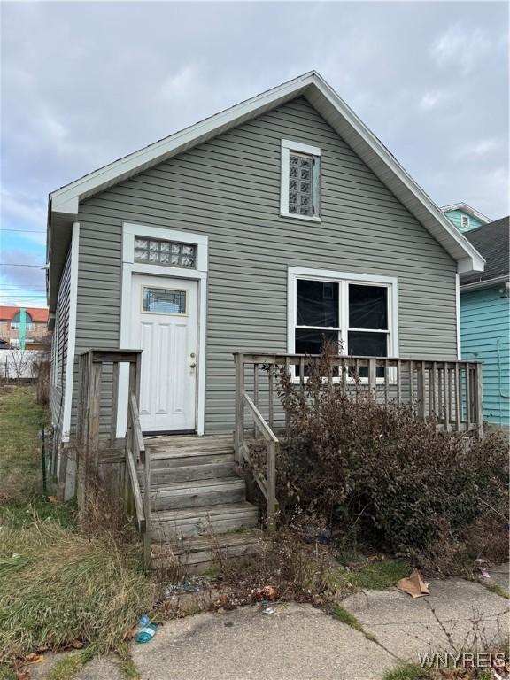 view of front of home