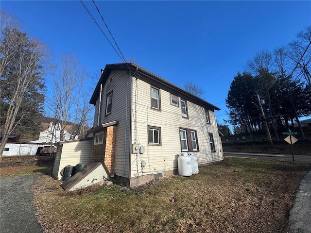 view of side of property