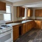 kitchen with a healthy amount of sunlight and gas range gas stove