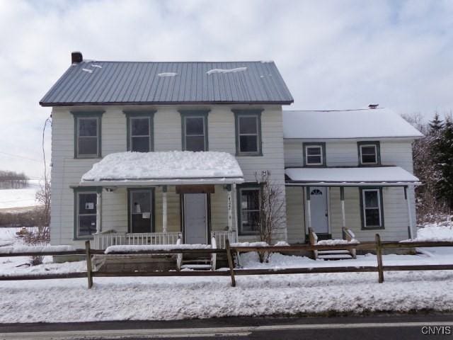 view of front of house