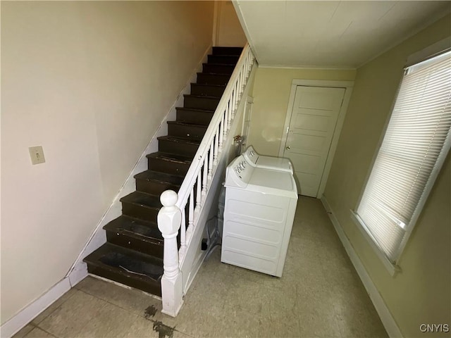 laundry room with washer / clothes dryer