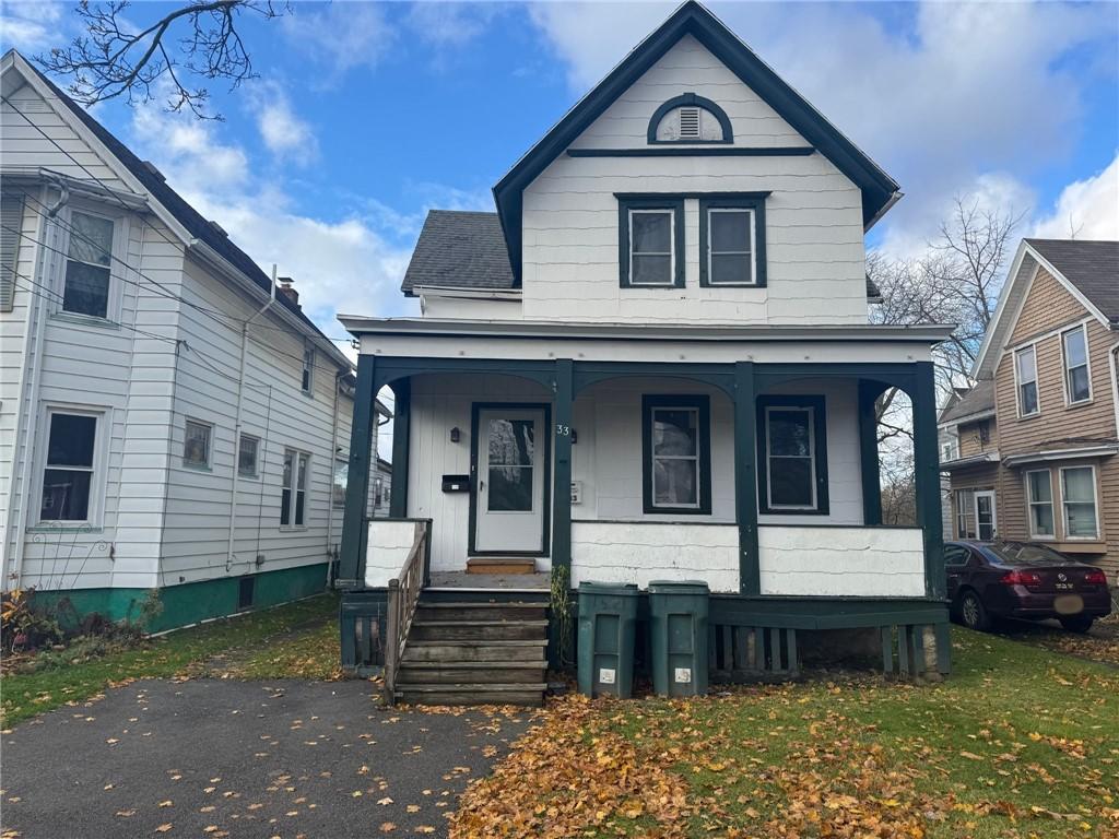 bungalow with a porch