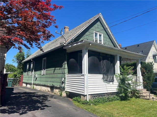 view of property exterior