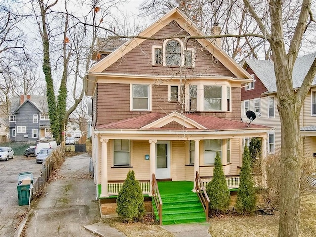 view of front of house featuring covered porch