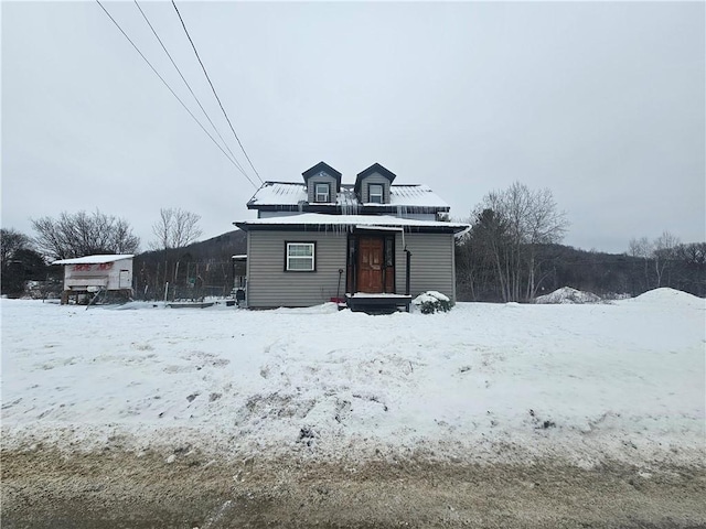 view of front of home