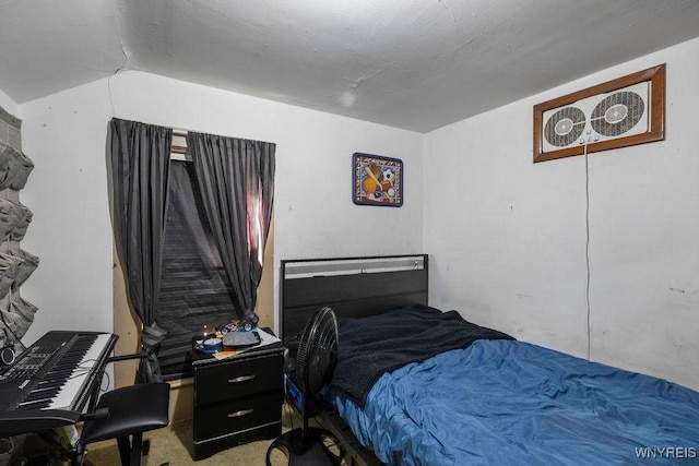 bedroom featuring carpet floors