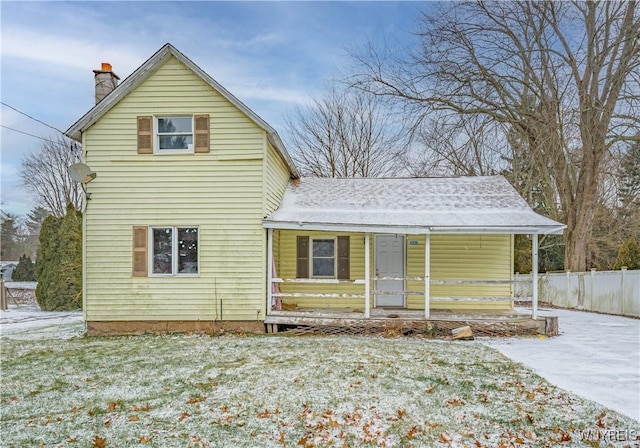 view of front facade with covered porch