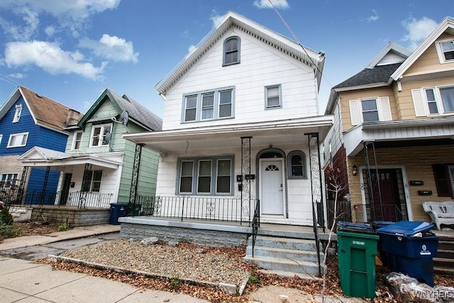 view of front of house with covered porch