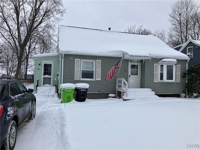 view of front of property