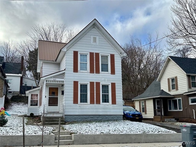 view of front property