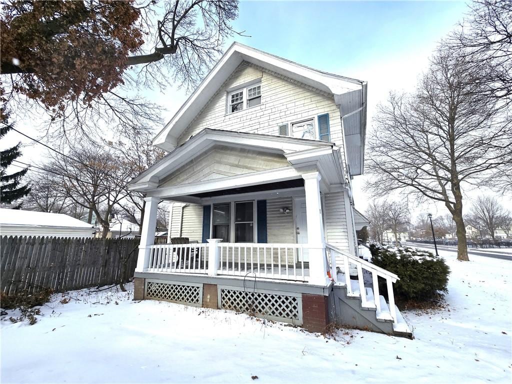 view of front of property with a porch