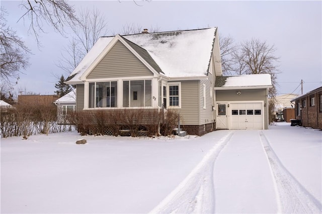 view of front of house with a garage