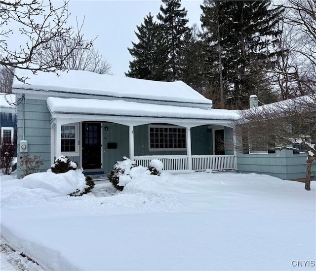 view of front of home with covered porch