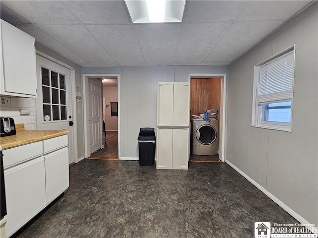 laundry room featuring independent washer and dryer