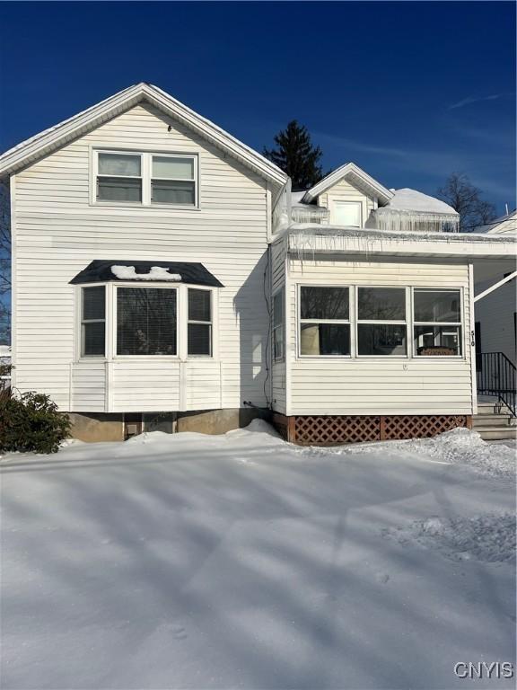 view of front of home