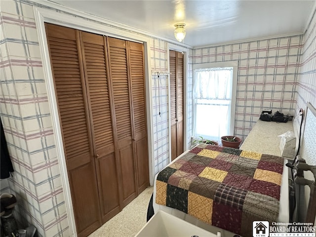 bedroom with carpet floors