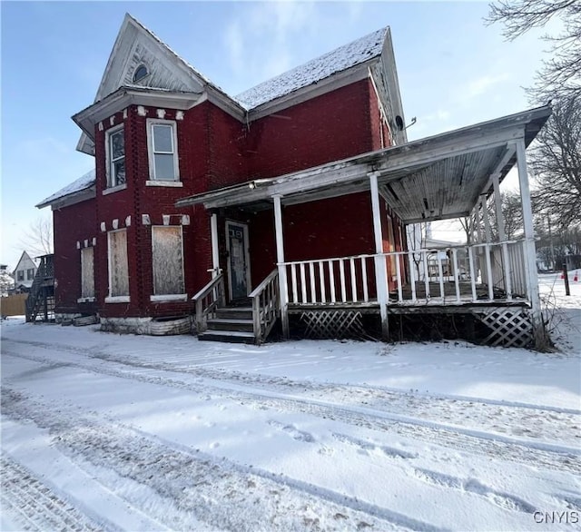 view of front of property with a porch